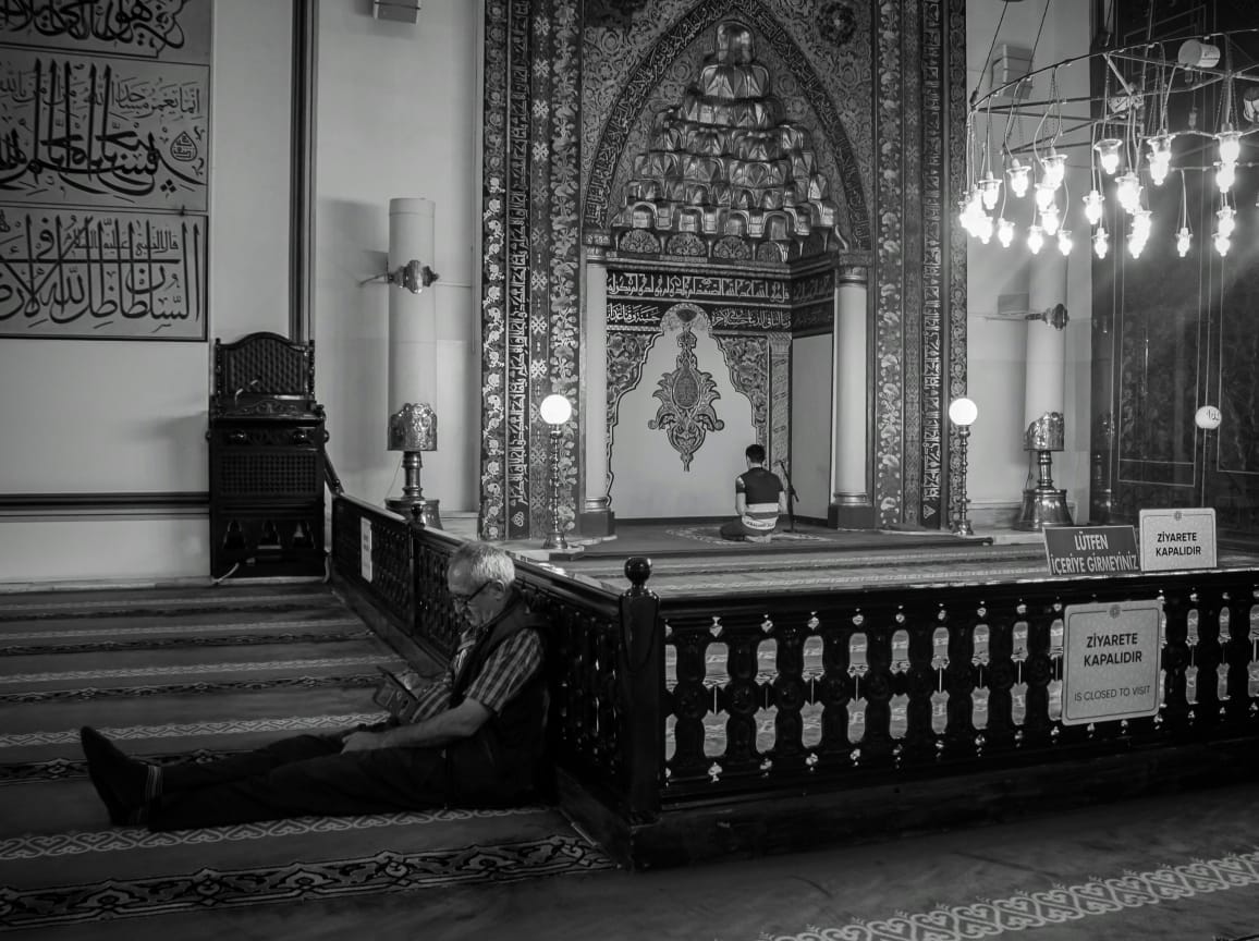 Meraih-Pahala-dan-Mengejar-Lailatul-Qadr-Dengan-Itikaf.jpg